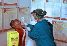 Cegah COVID-19, Dinas Kominfo dan Wartawan di Pemkot Ambon Tes Antigen 26 Pak Joy Pemkot