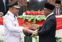 menjaga hubungan baik