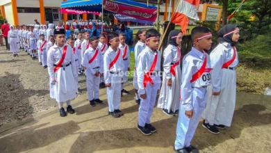 Lomba Gerak Jalan Indah