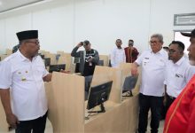 Resmikan Gedung Cat