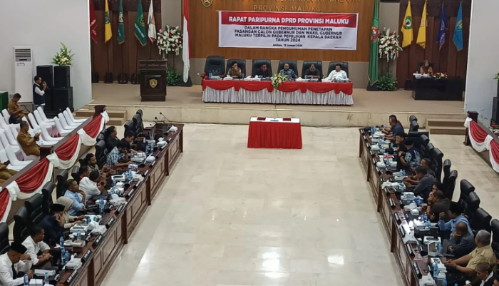 DPRD Maluku Tetapkan Gubernur dan Wakil Gubernur Terpilih 2025 1 Rapat Paripurna