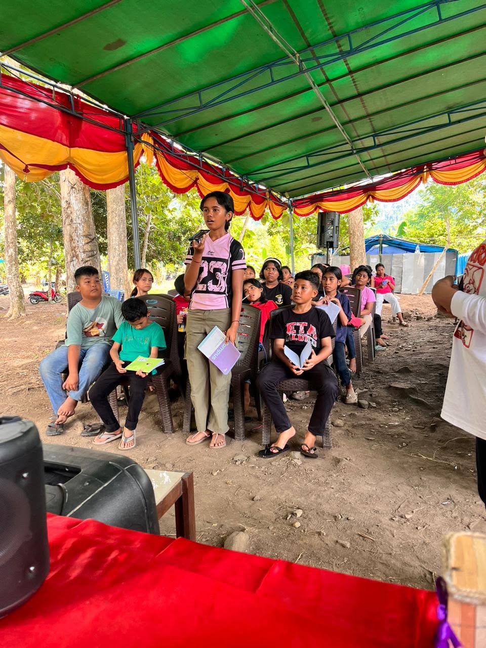 Di Bawah Pohon Jati, Anak-anak GPM Labuha Belajar Integritas Bersama KPK RI 2 WhatsApp Image 2026 06 25 at 16.36.40