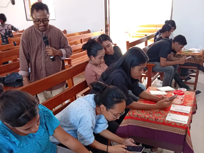 Ini Cara UKIM Menangkal Disinformasi di Maluku Lewat Literasi Digital Berbasis Tradisi 2 Literasi digital