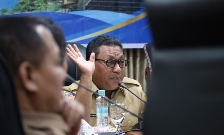 Wagub Maluku Dorong Pengawasan Dana Program Keluarga di Daerah 1 WhatsApp Image 2026 10 28 at 01.06.11 1